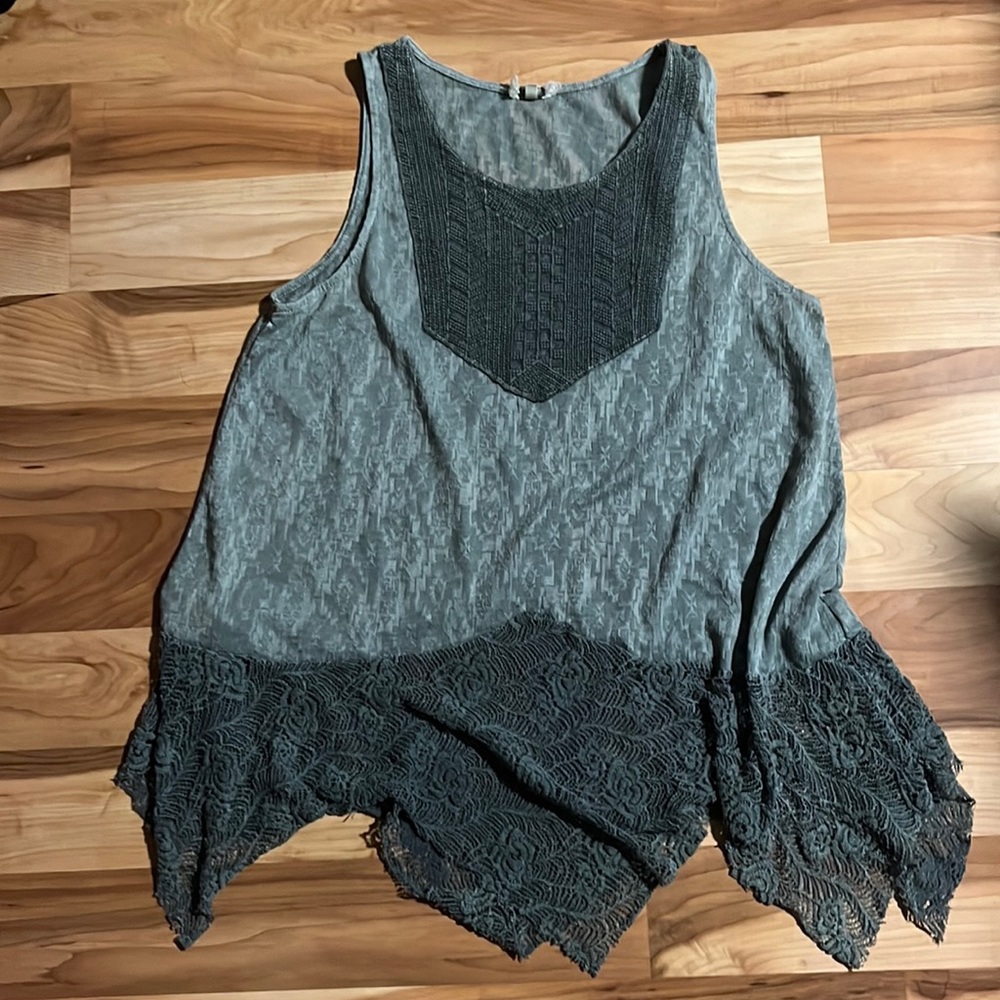 Gimmicks tank